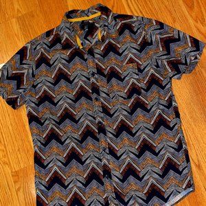21 Men Medium Button Up Patterned Short Sleeve Casual